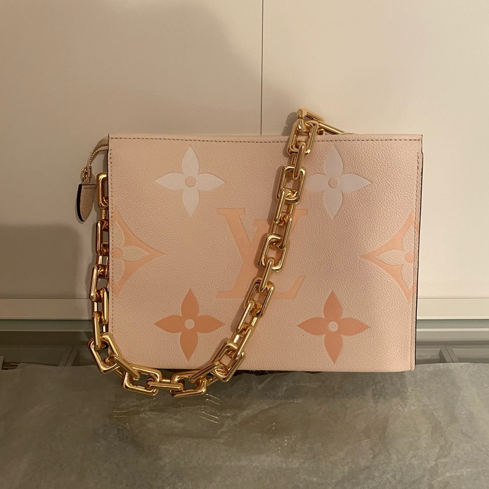 Sold - Louis Vuitton Toiletry Case